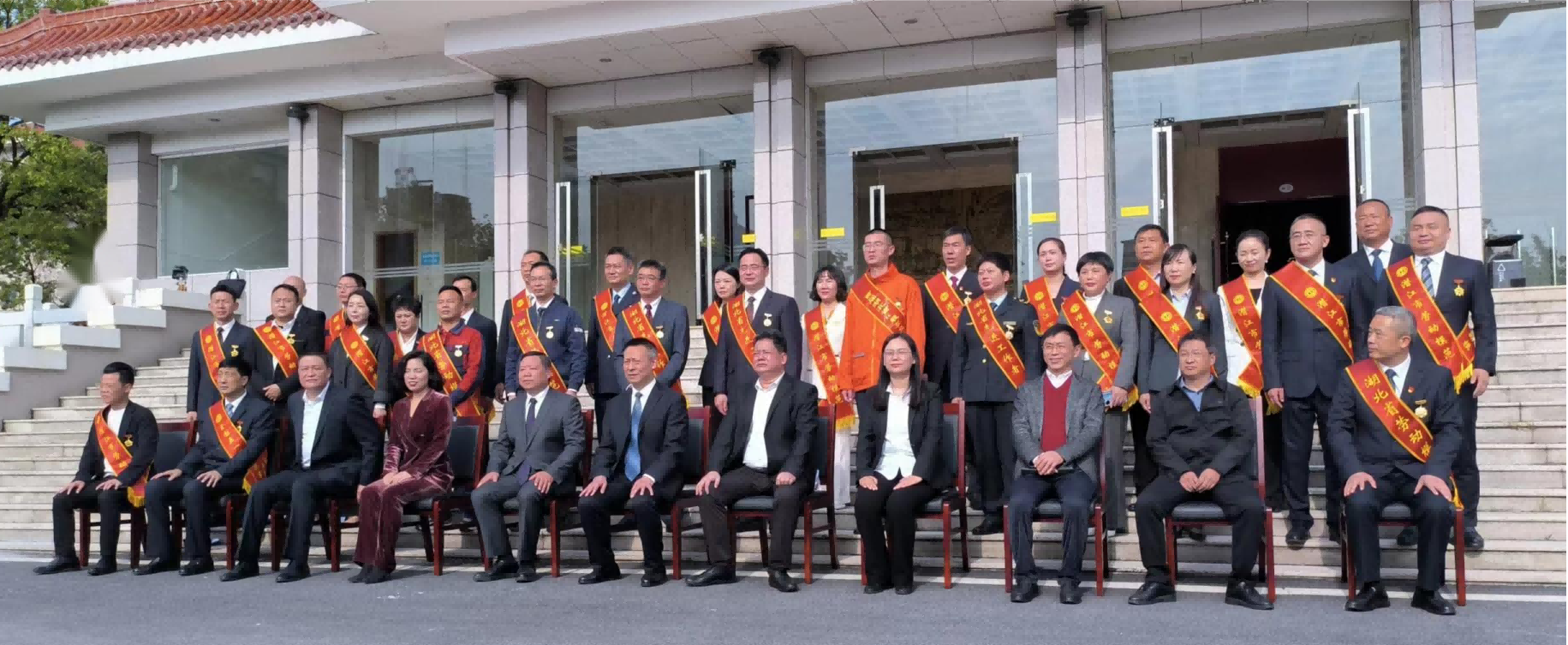 熱(rè)烈祝賀程豔董事(shì)長榮獲“潛江市勞動模範”榮譽稱号！